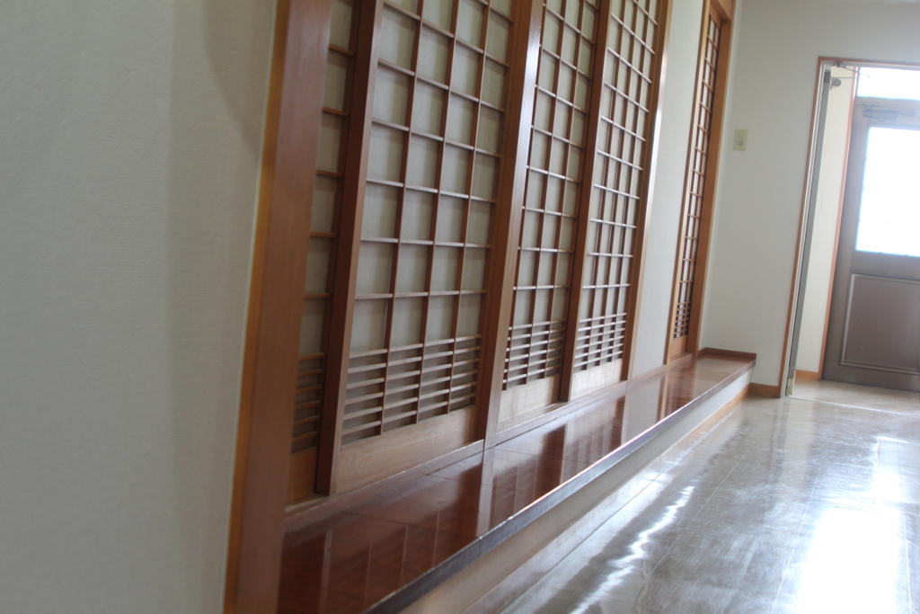 Shaq Bighouse Hostel Kanazawa Bagian luar foto